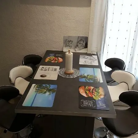 Au Petit Bonheur דירה *